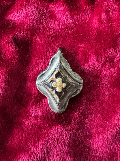 The Love Charm *seconds ⟡ 愛的護符 *瑕疵品